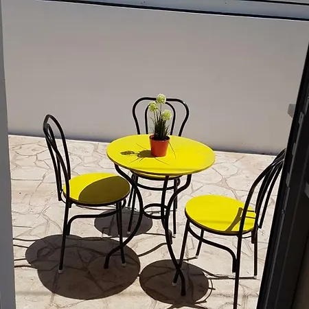 Zorbas No 3 Apartment Larnaca Exterior photo