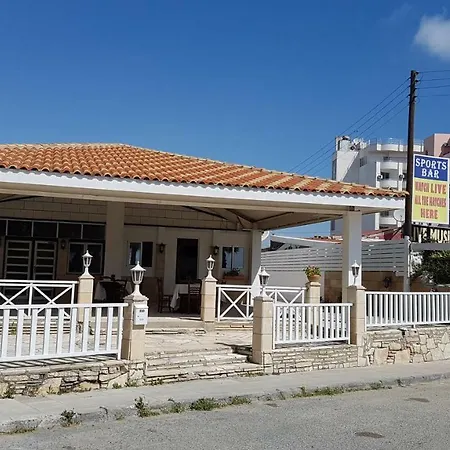 Zorbas No 3 Apartment Larnaca Exterior photo