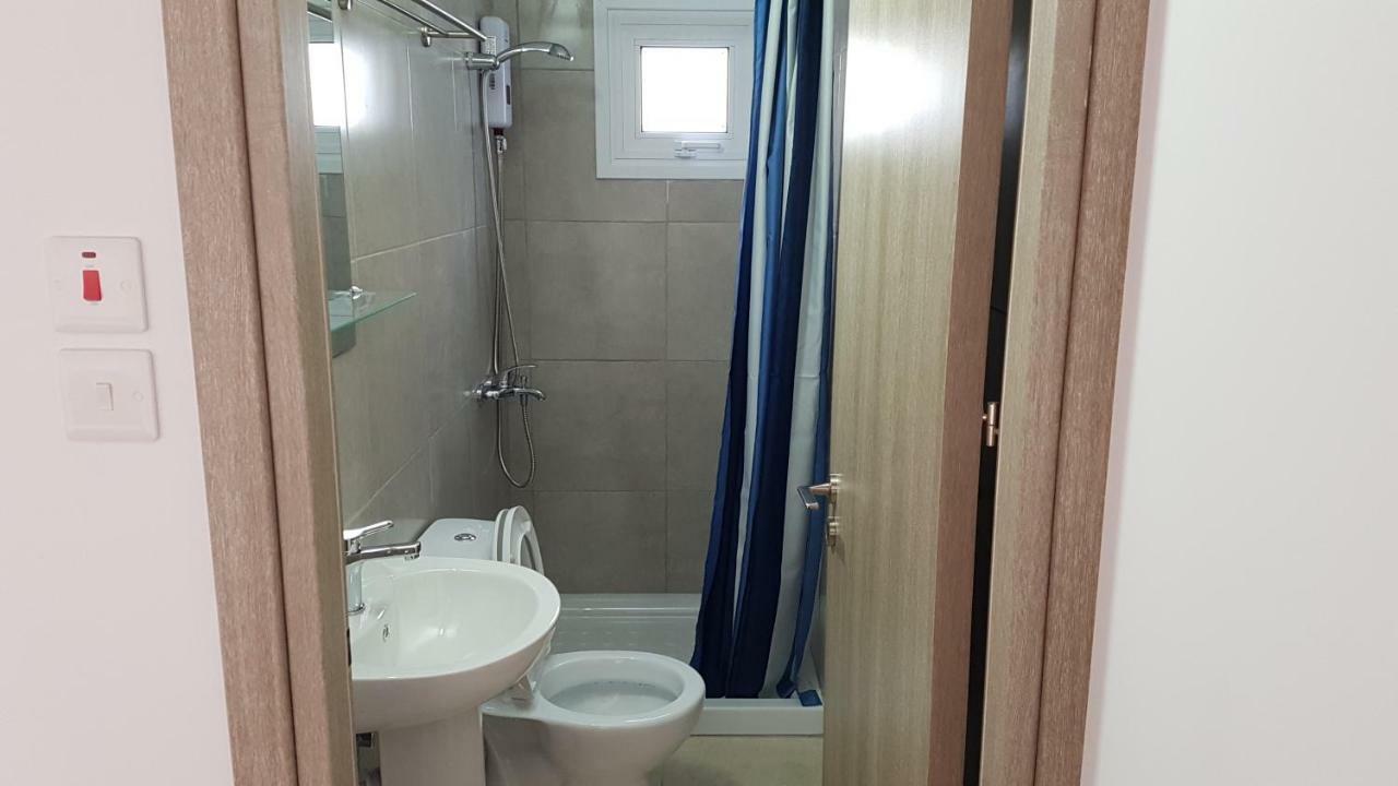 Zorbas No 3 * Larnaca